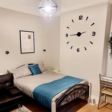 Stylish Apartment, Self Check-In, Ideal 4 Contractors, 25Mins To Gatwick Airport Thornton Heath 외부 사진
